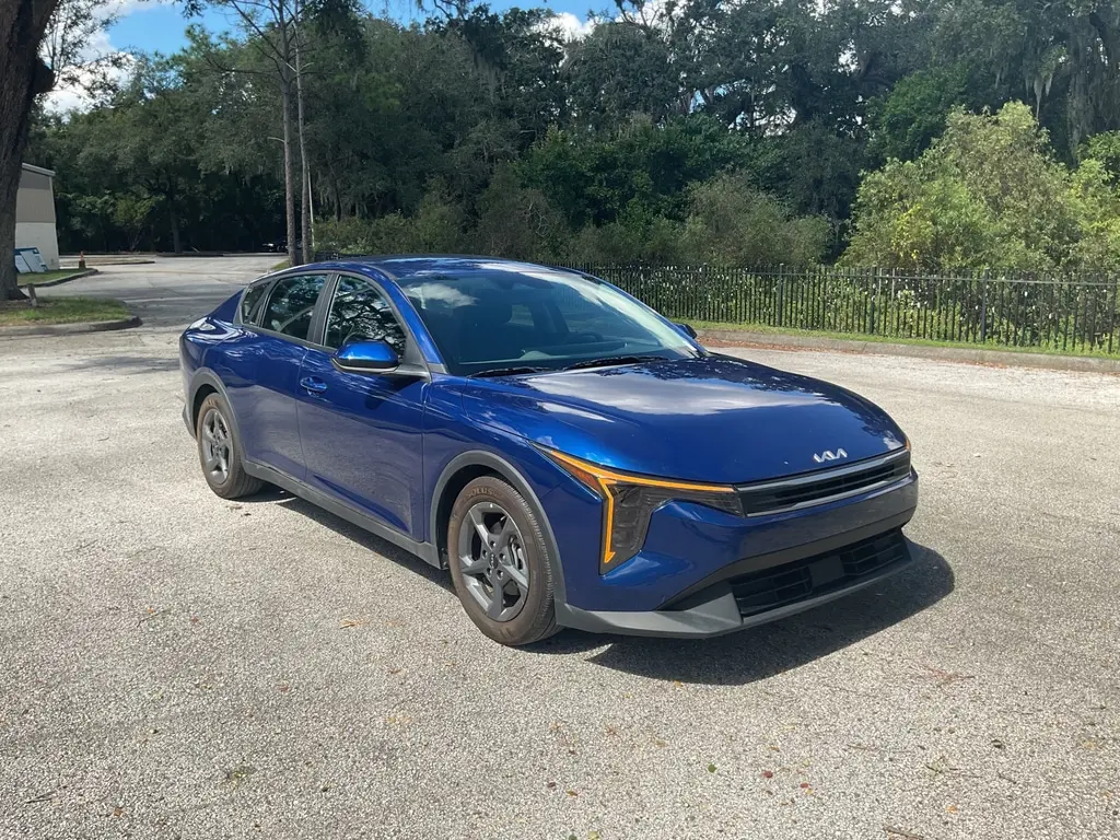 2025 KIA K4 LXS photo 7