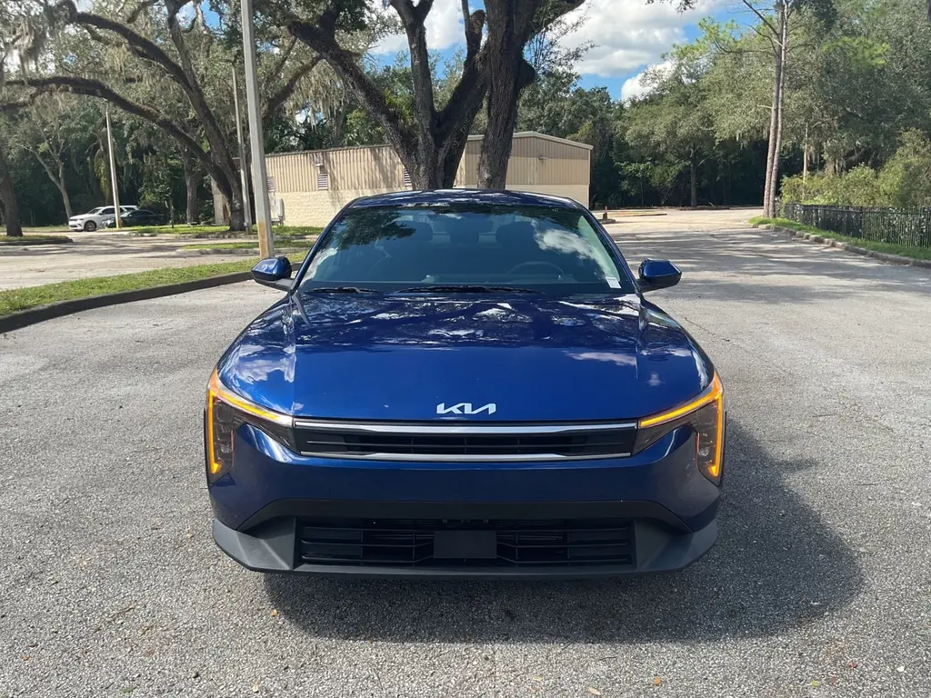 2025 KIA K4 LXS photo 8