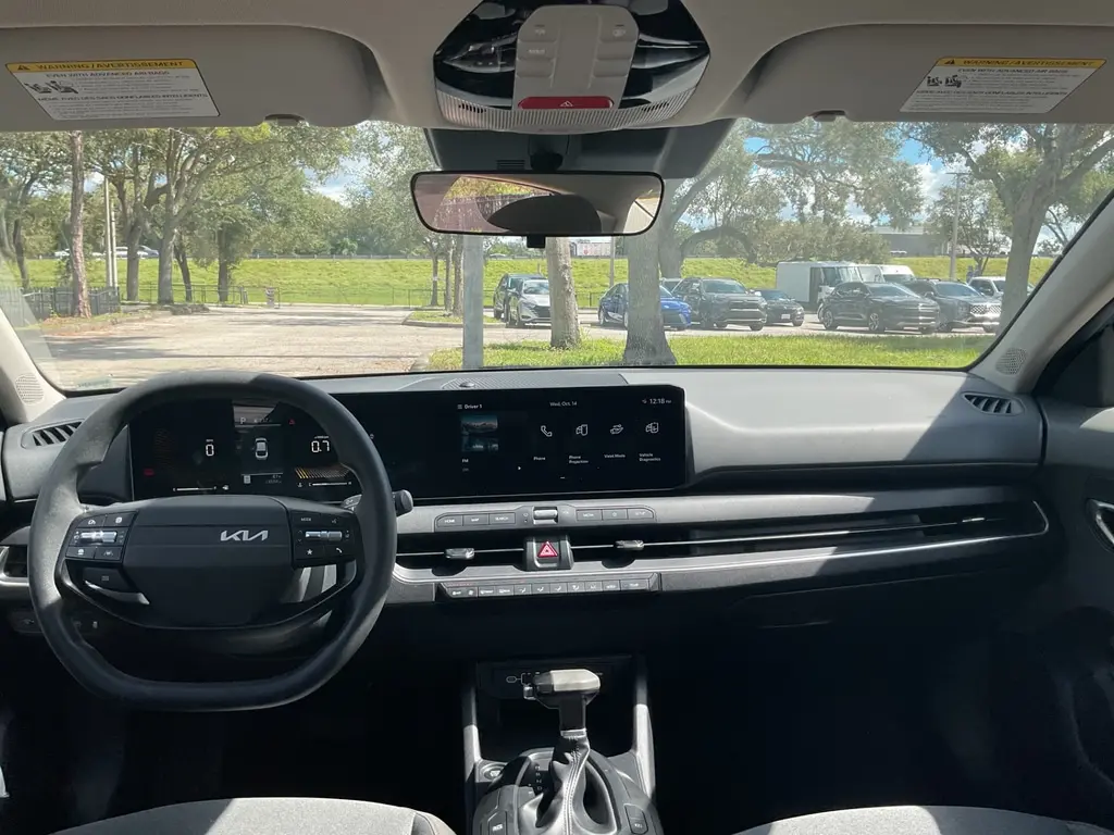 2025 KIA K4 LXS photo 12