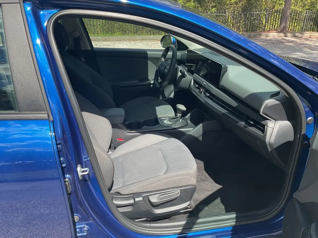 2025 KIA K4 LXS photo 17