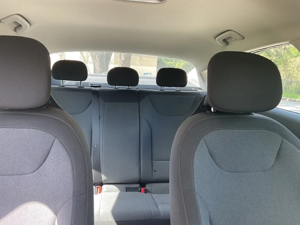 2025 KIA K4 LXS photo 18