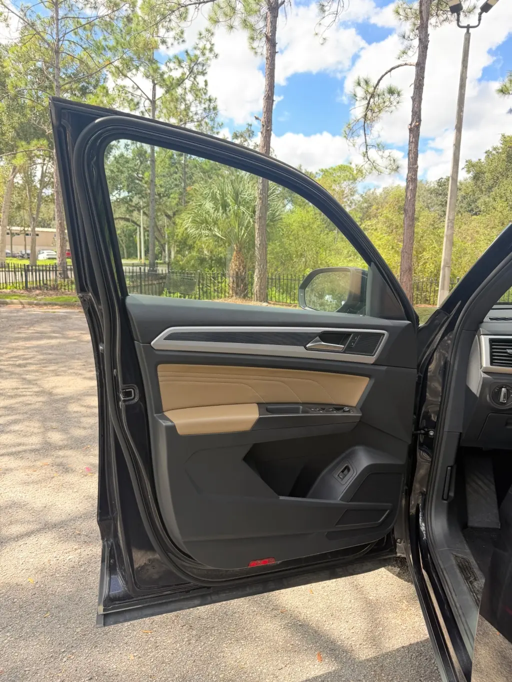 2023 VOLKSWAGEN ATLAS CROSS SPORT 2.0T SEL photo 19