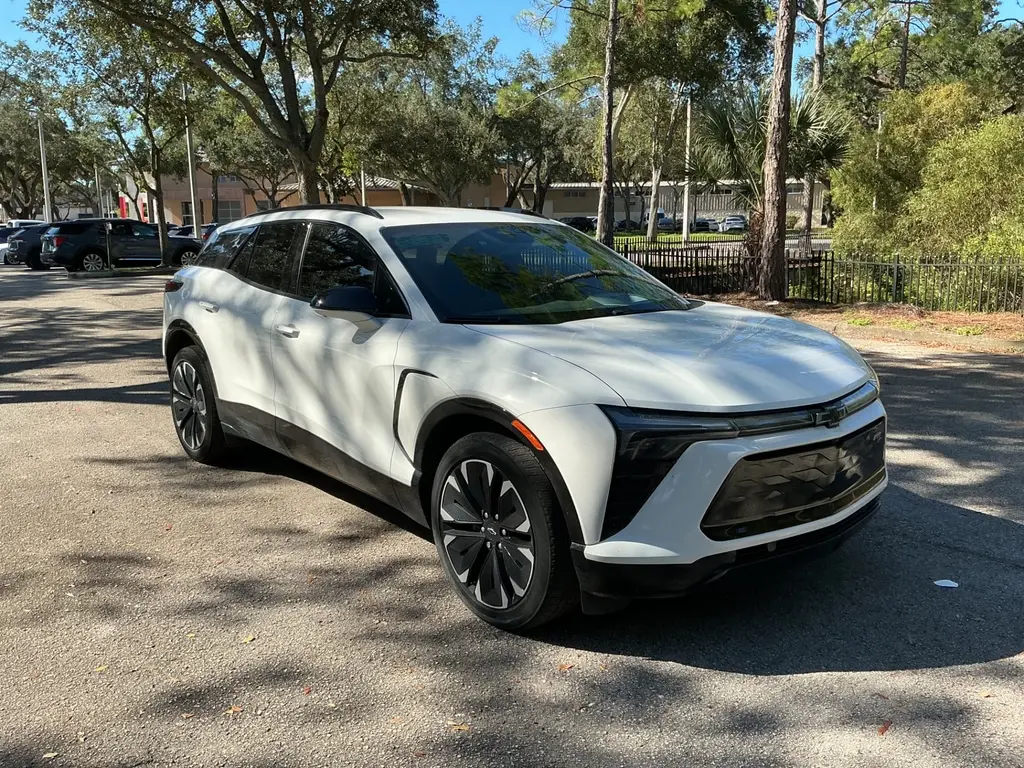 2024 CHEVROLET BLAZER EV EAWD RS 1RS photo 7