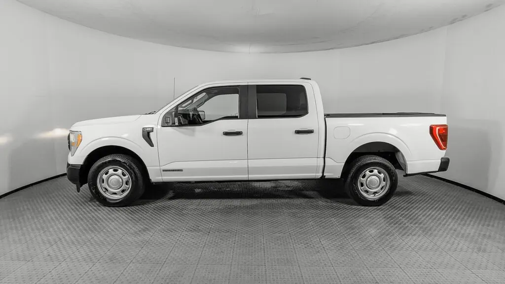 2021 FORD F-150 XL photo 2