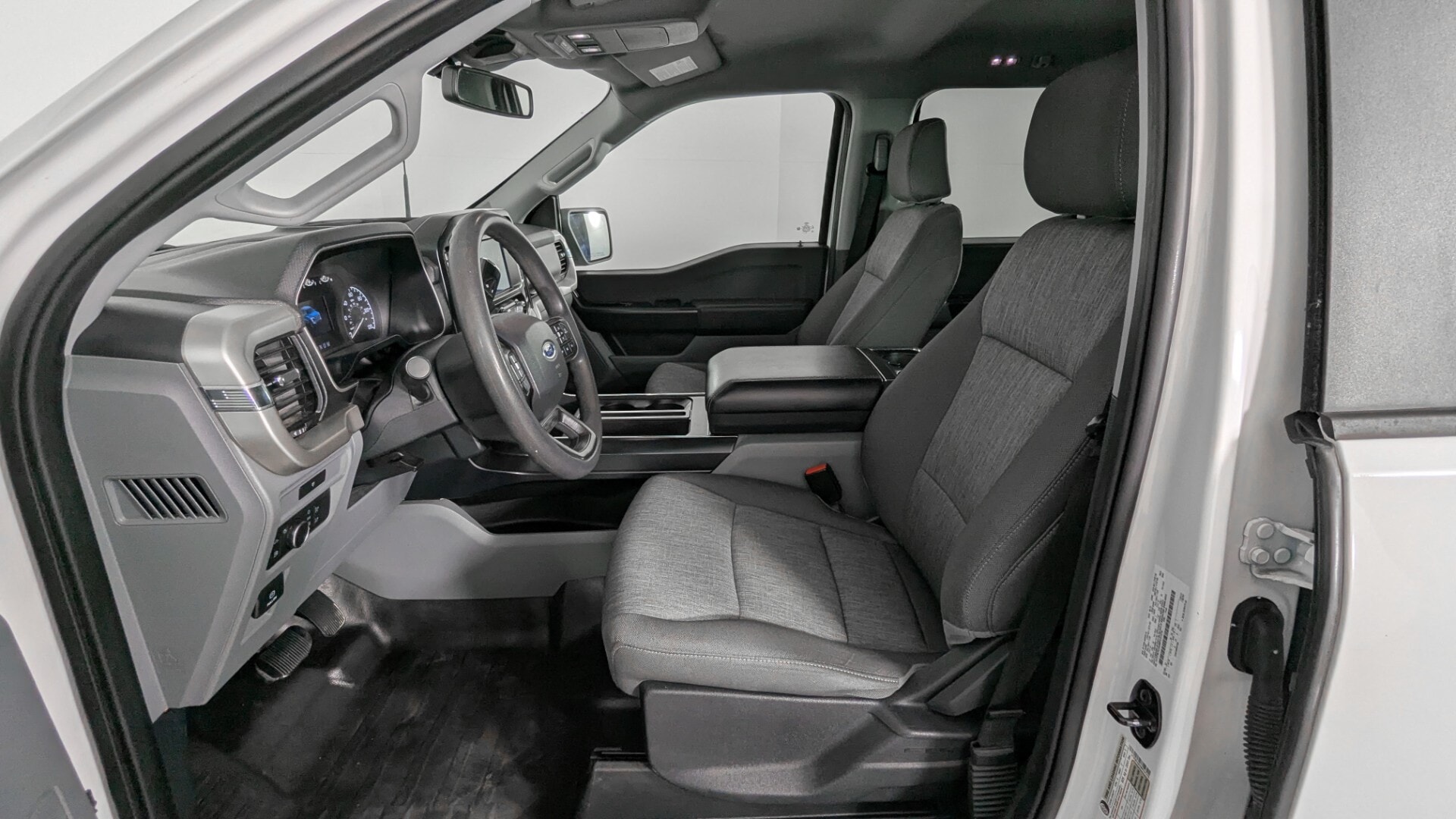 2021 FORD F-150 XL photo 13