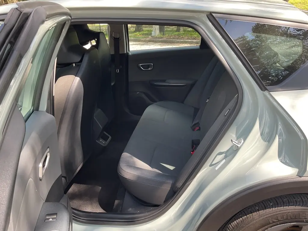 2025 KIA K4 LXS photo 12