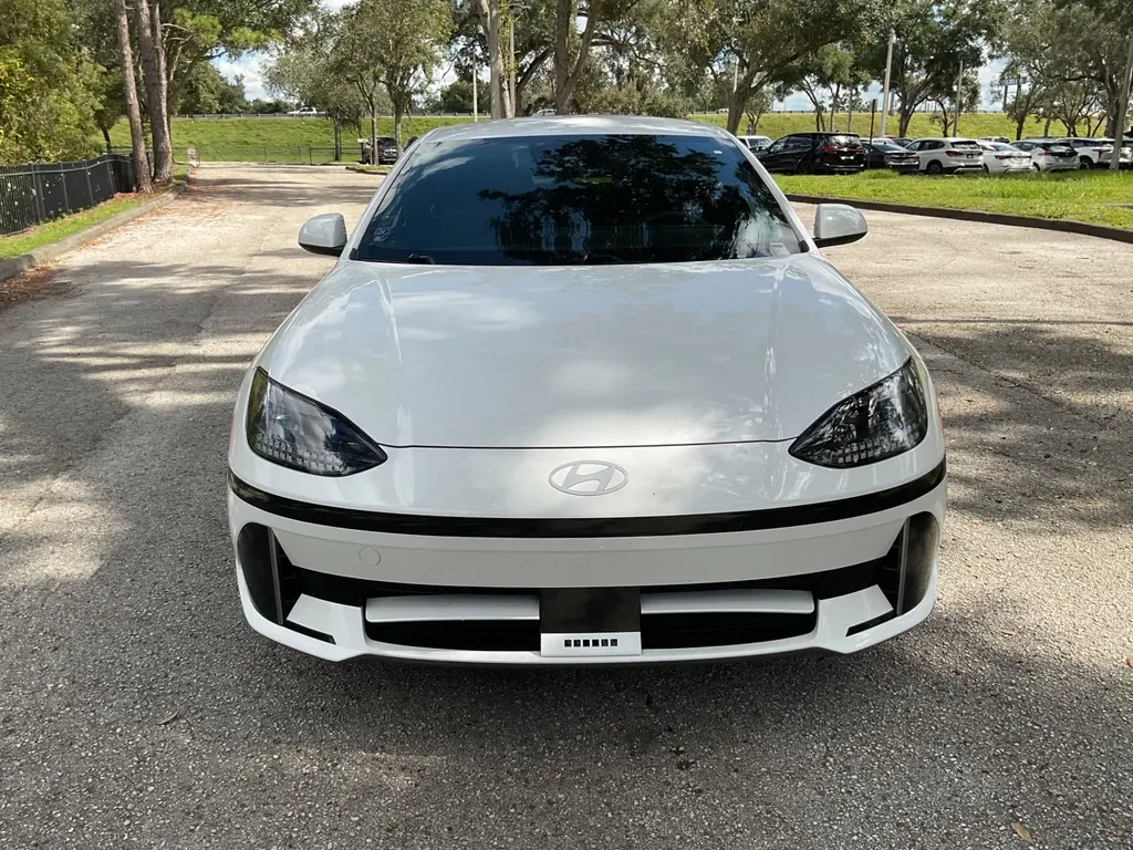 2024 HYUNDAI IONIQ 6 SEL photo 8