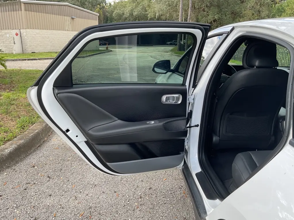 2024 HYUNDAI IONIQ 6 SEL photo 11