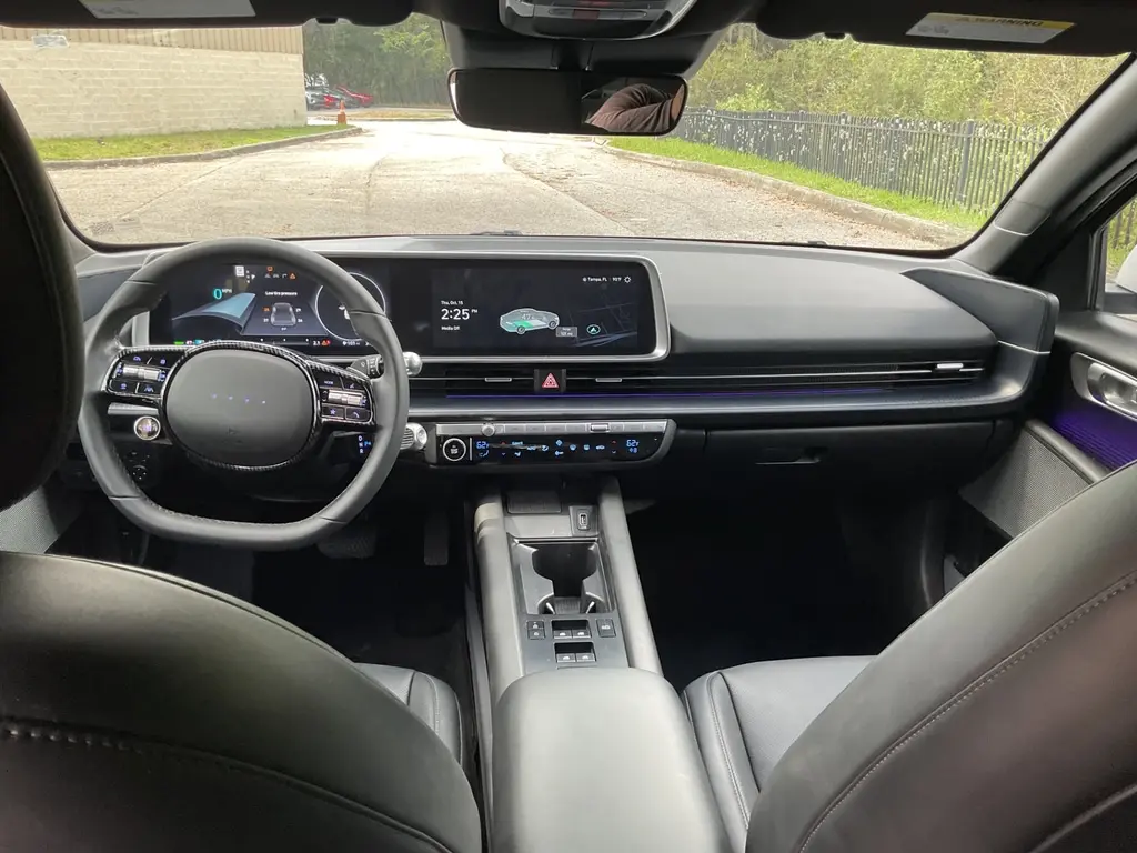 2024 HYUNDAI IONIQ 6 SEL photo 13