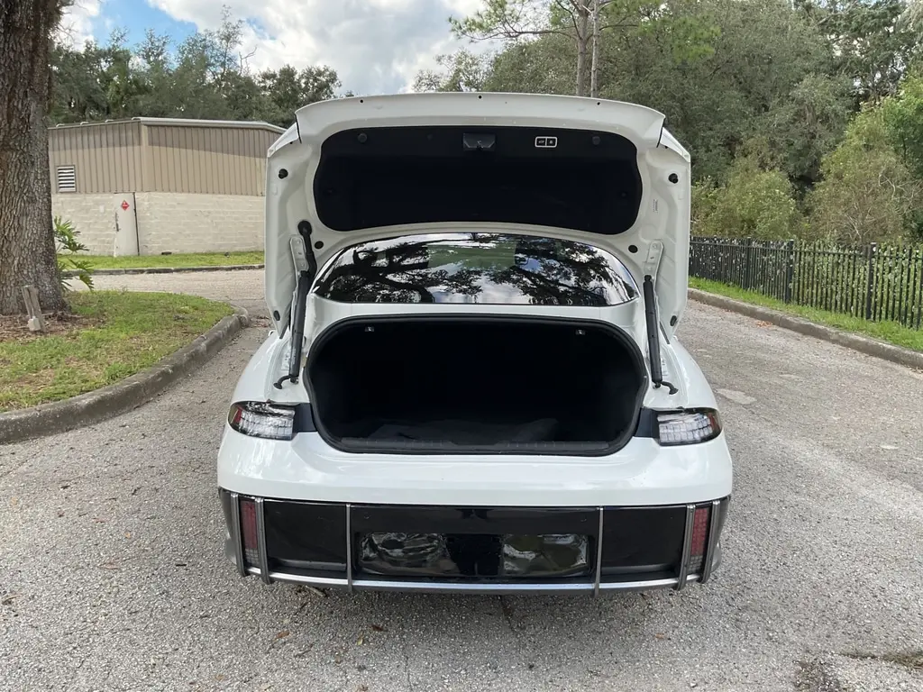 2024 HYUNDAI IONIQ 6 SEL photo 14