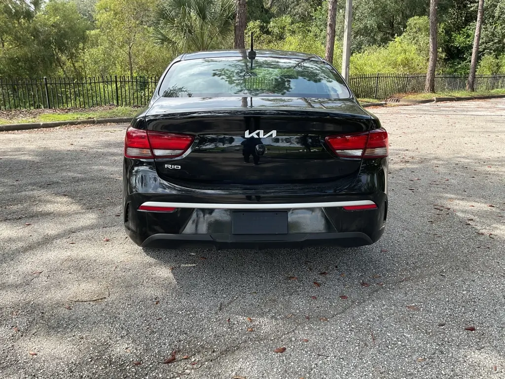 2023 KIA RIO LX photo 4