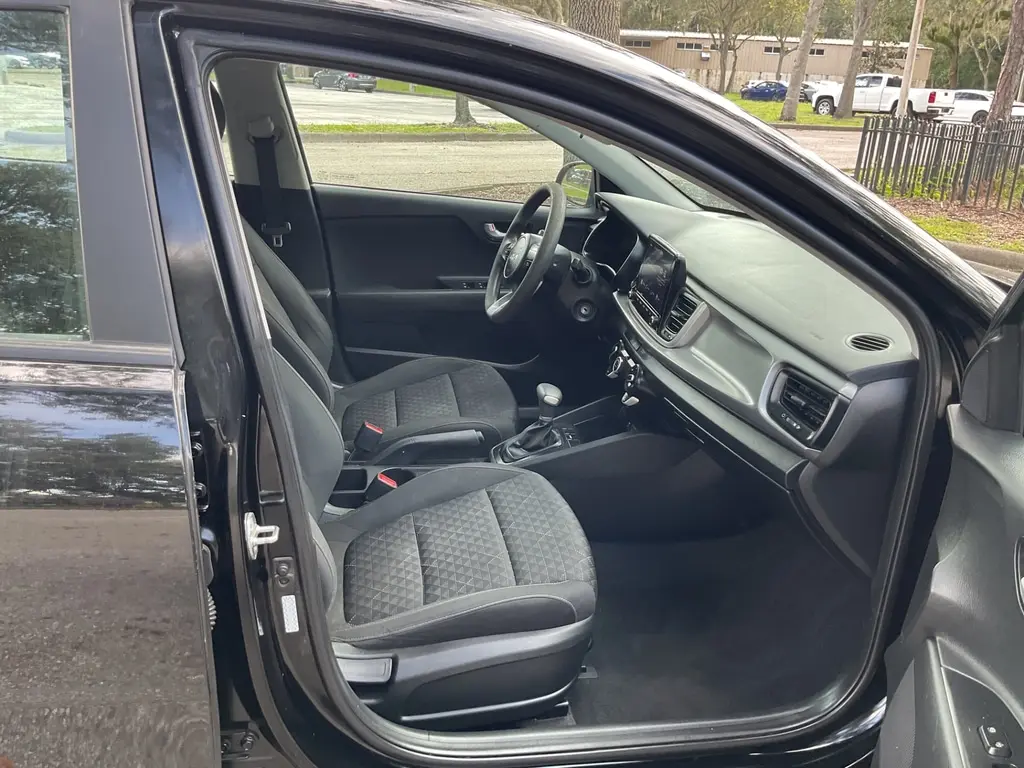 2023 KIA RIO LX photo 17