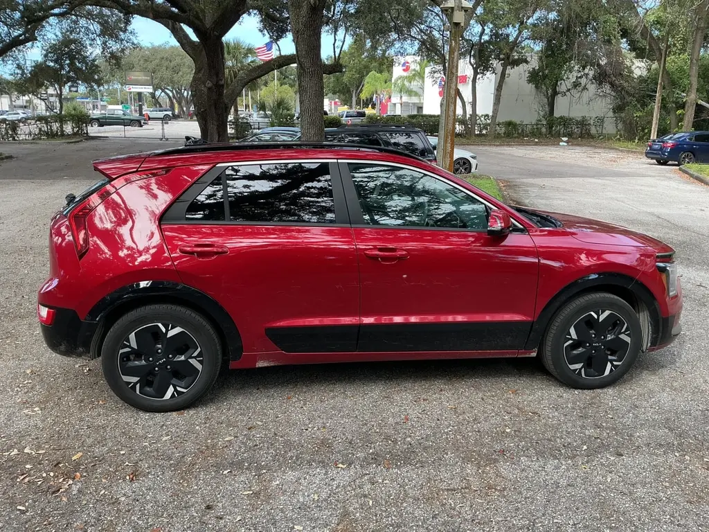 2023 KIA NIRO EV WIND photo 9