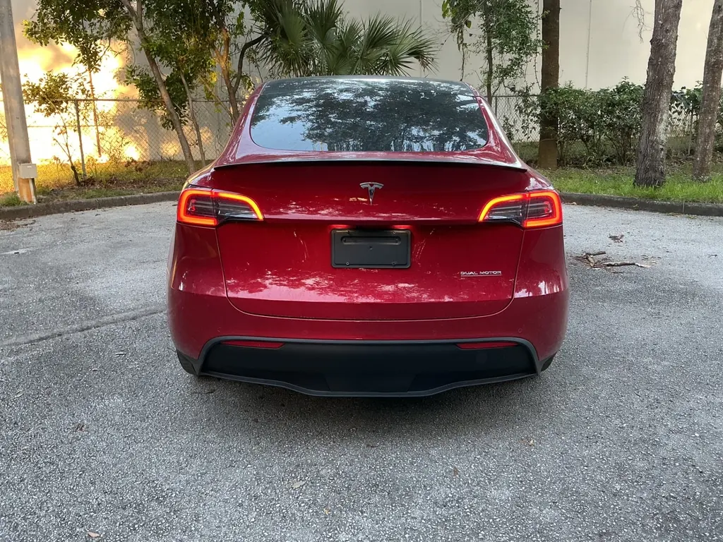 2021 TESLA MODEL Y PERFORMANCE photo 4