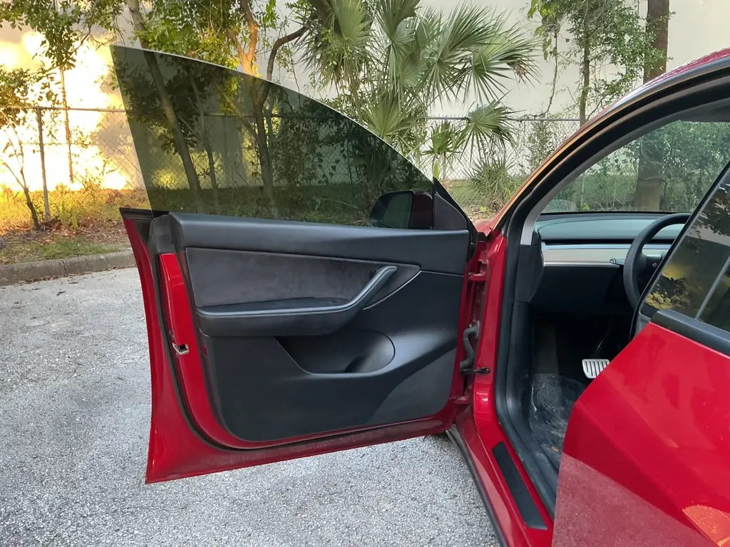 2021 TESLA MODEL Y PERFORMANCE photo 9