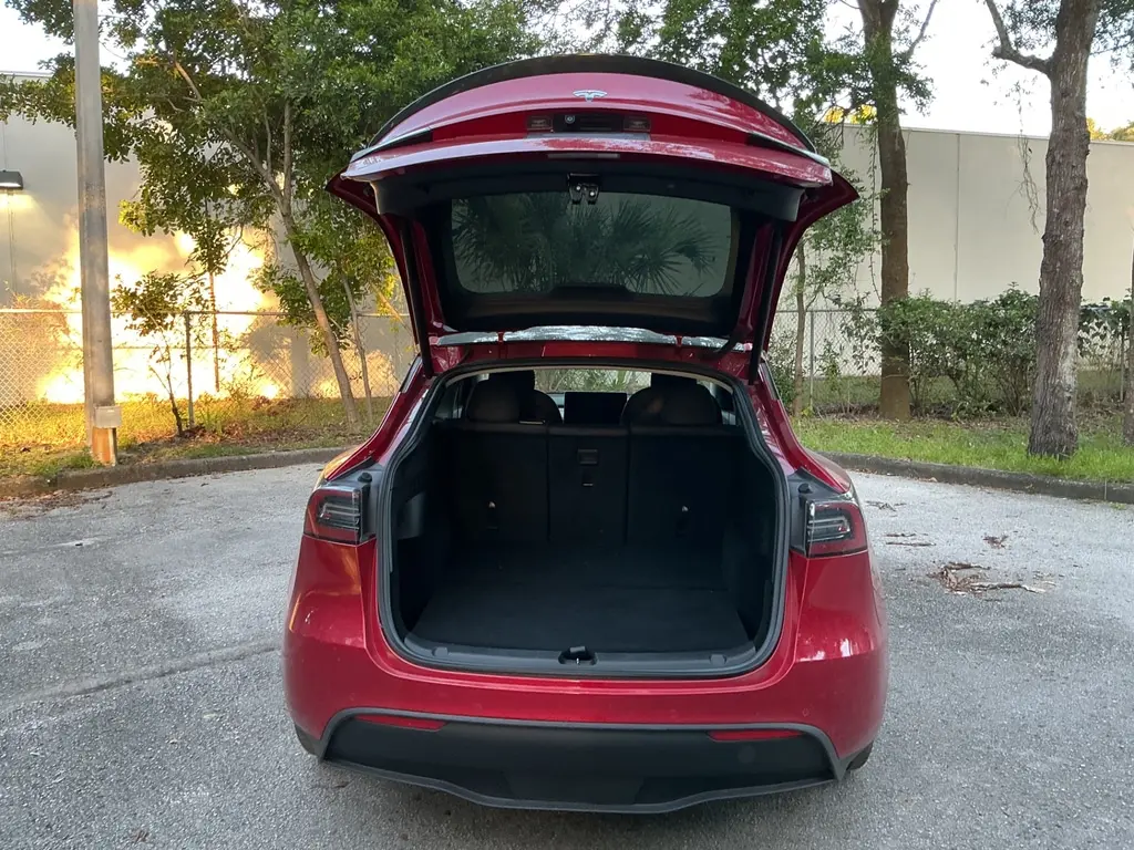 2021 TESLA MODEL Y PERFORMANCE photo 13