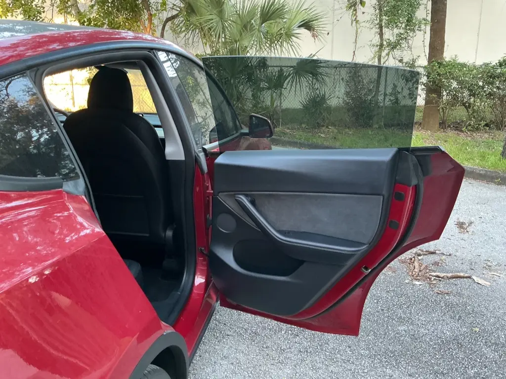 2021 TESLA MODEL Y PERFORMANCE photo 14