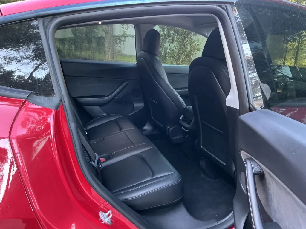 2021 TESLA MODEL Y PERFORMANCE photo 15