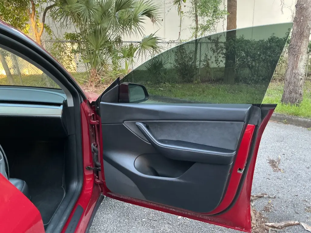 2021 TESLA MODEL Y PERFORMANCE photo 16