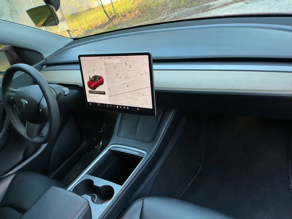 2021 TESLA MODEL Y PERFORMANCE photo 18