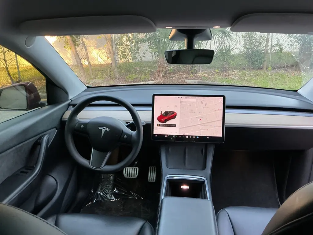 2021 TESLA MODEL Y PERFORMANCE photo 19