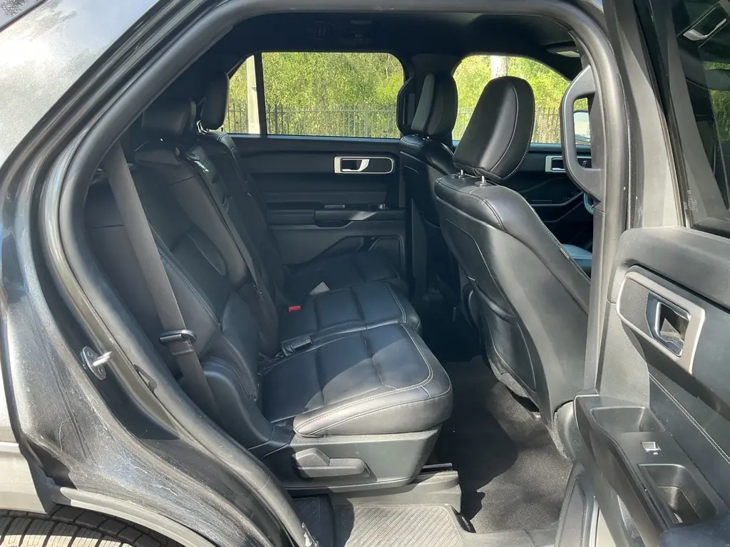 2020 FORD EXPLORER XLT photo 17