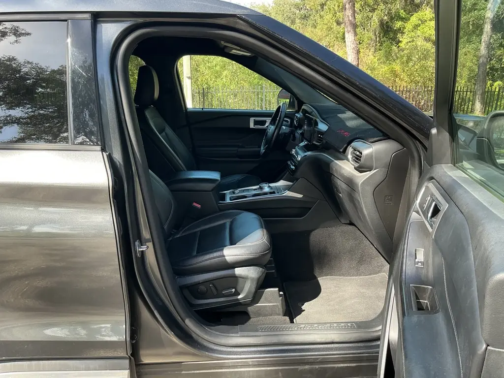 2020 FORD EXPLORER XLT photo 20