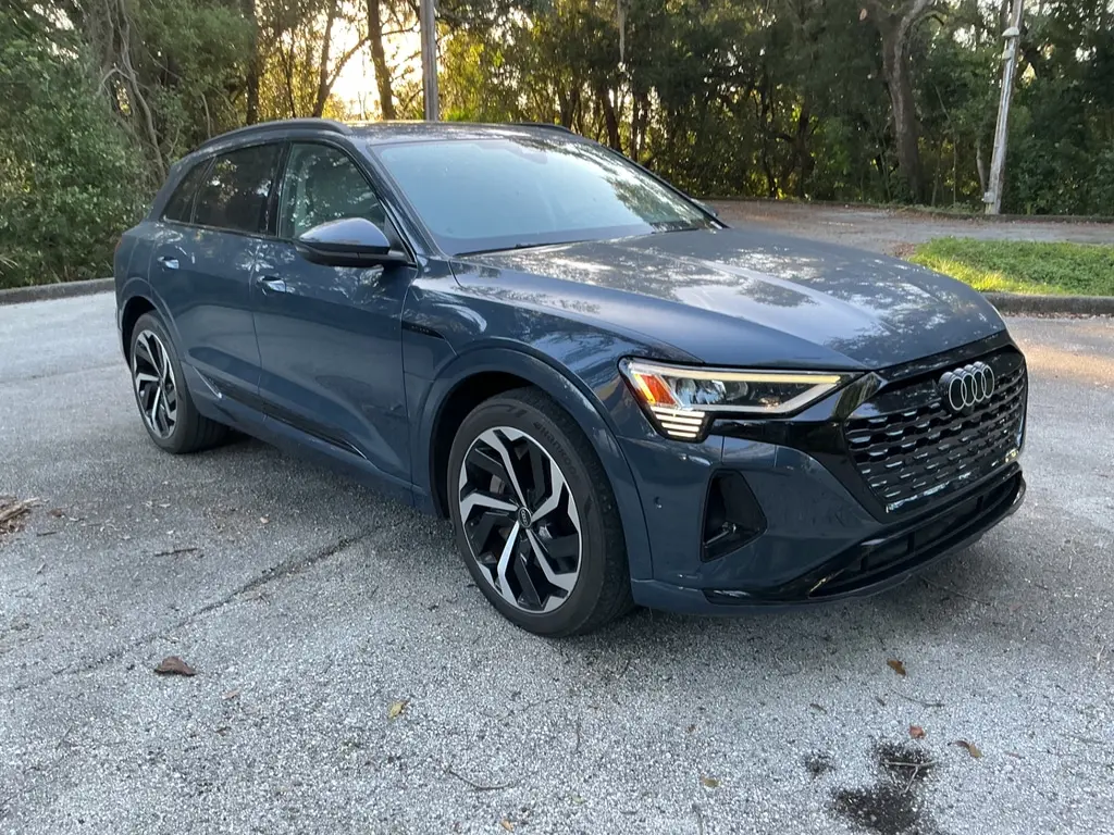 2024 AUDI Q8 E-TRON PREMIUM PLUS photo 6