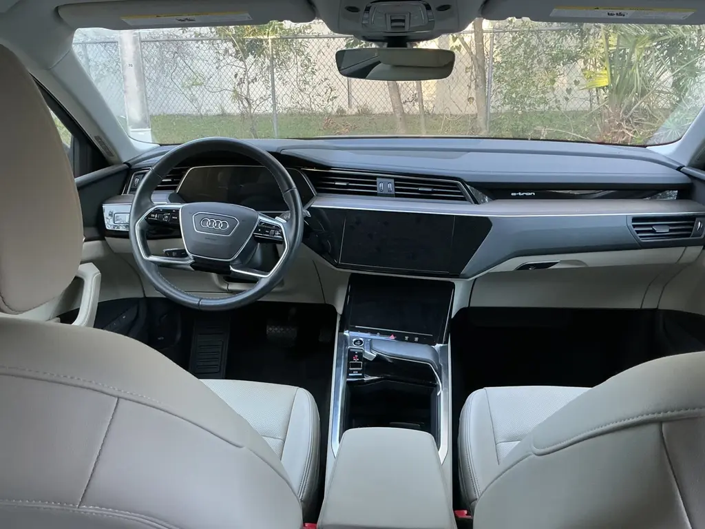 2024 AUDI Q8 E-TRON PREMIUM PLUS photo 18