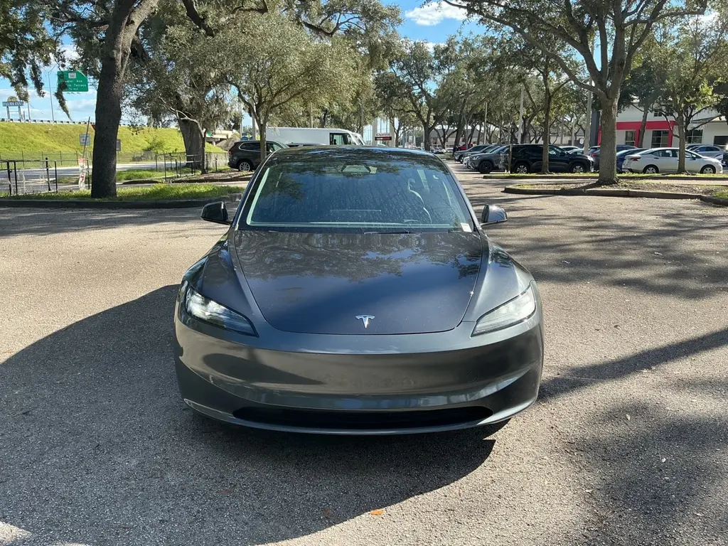 2025 TESLA MODEL 3 LONG RANGE photo 8