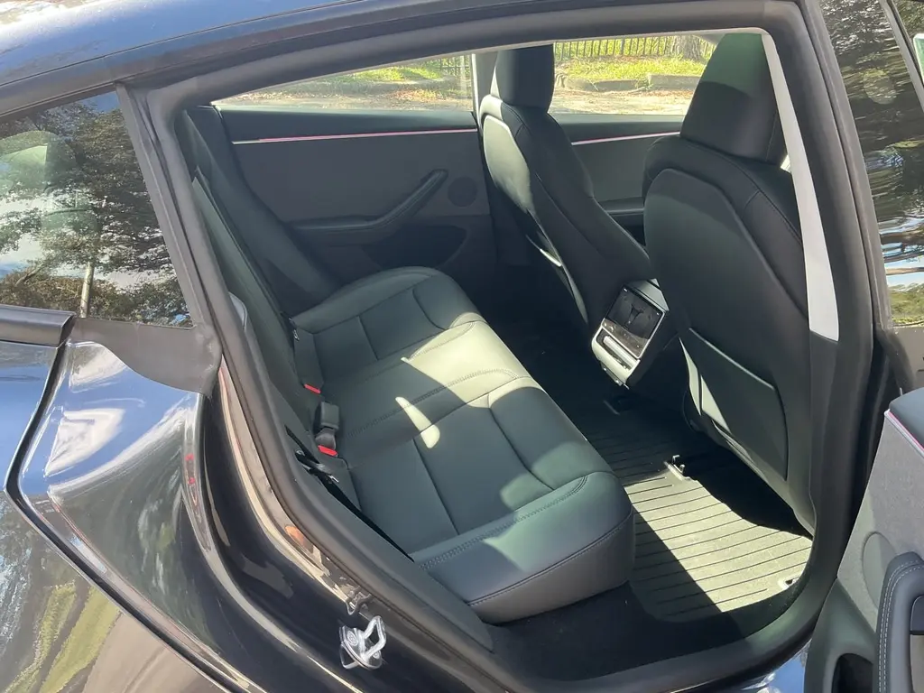 2025 TESLA MODEL 3 LONG RANGE photo 16