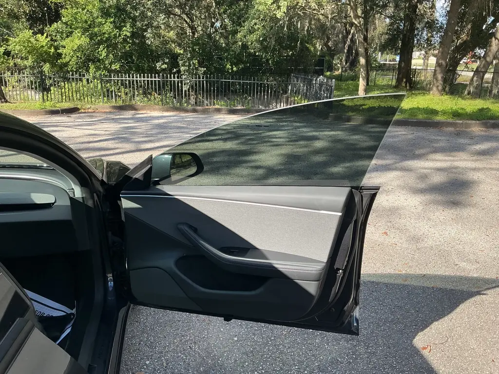 2025 TESLA MODEL 3 LONG RANGE photo 17
