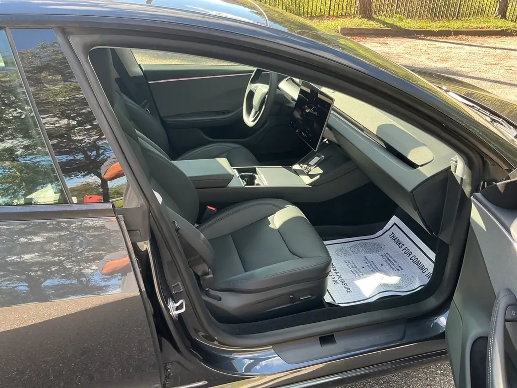 2025 TESLA MODEL 3 LONG RANGE photo 18