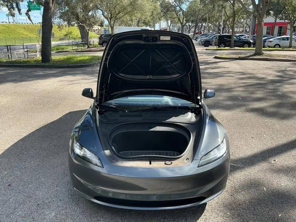 2025 TESLA MODEL 3 LONG RANGE photo 20