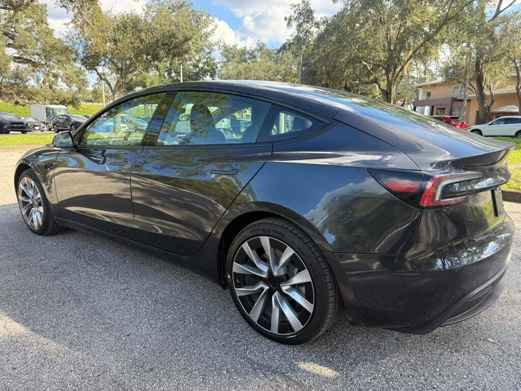 2025 TESLA MODEL 3 LONG RANGE photo 5
