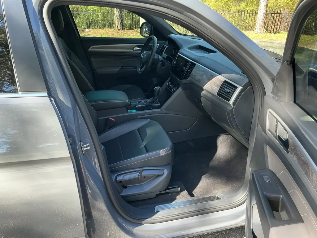 2023 VOLKSWAGEN ATLAS CROSS SPORT 2.0T SE W/TECHNOLOGY photo 18