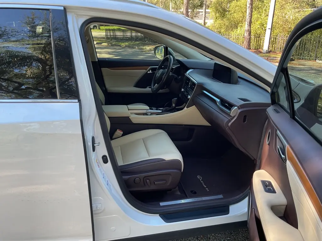 2017 LEXUS RX RX 350 photo 18