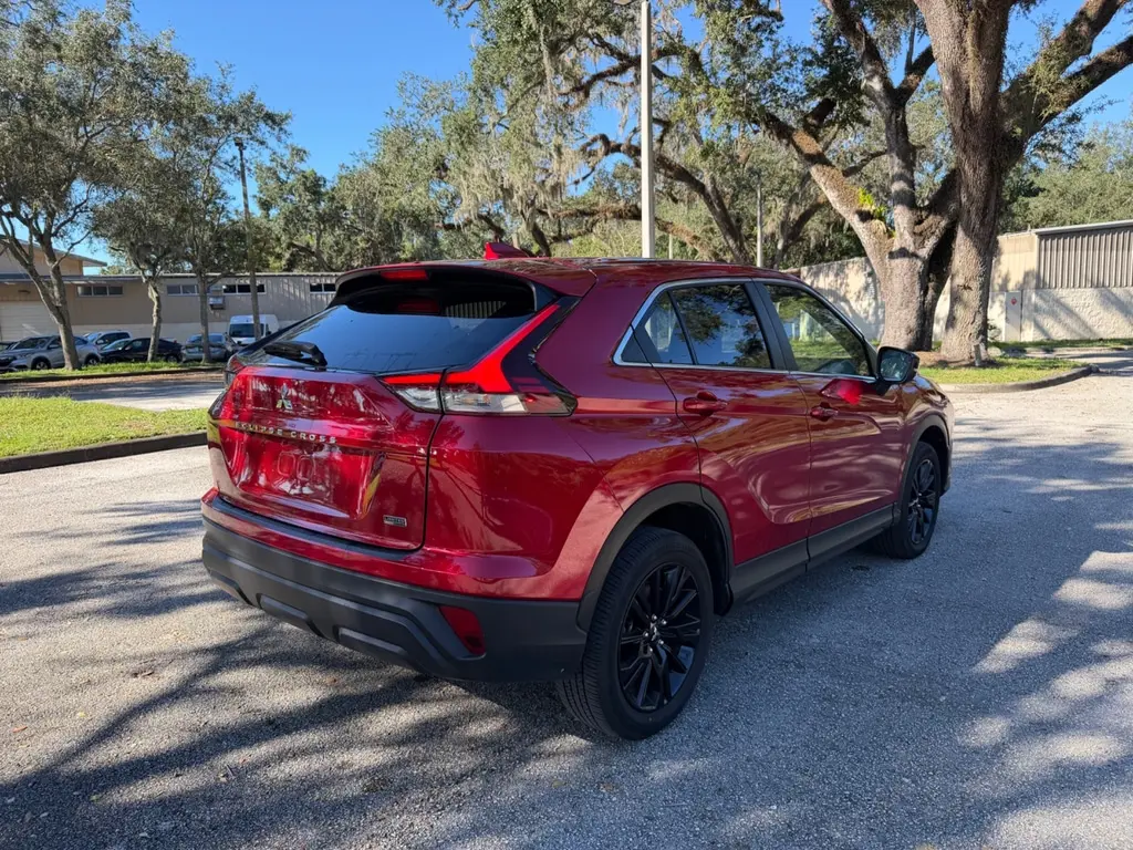 2024 MITSUBISHI ECLIPSE CROSS LE photo 4