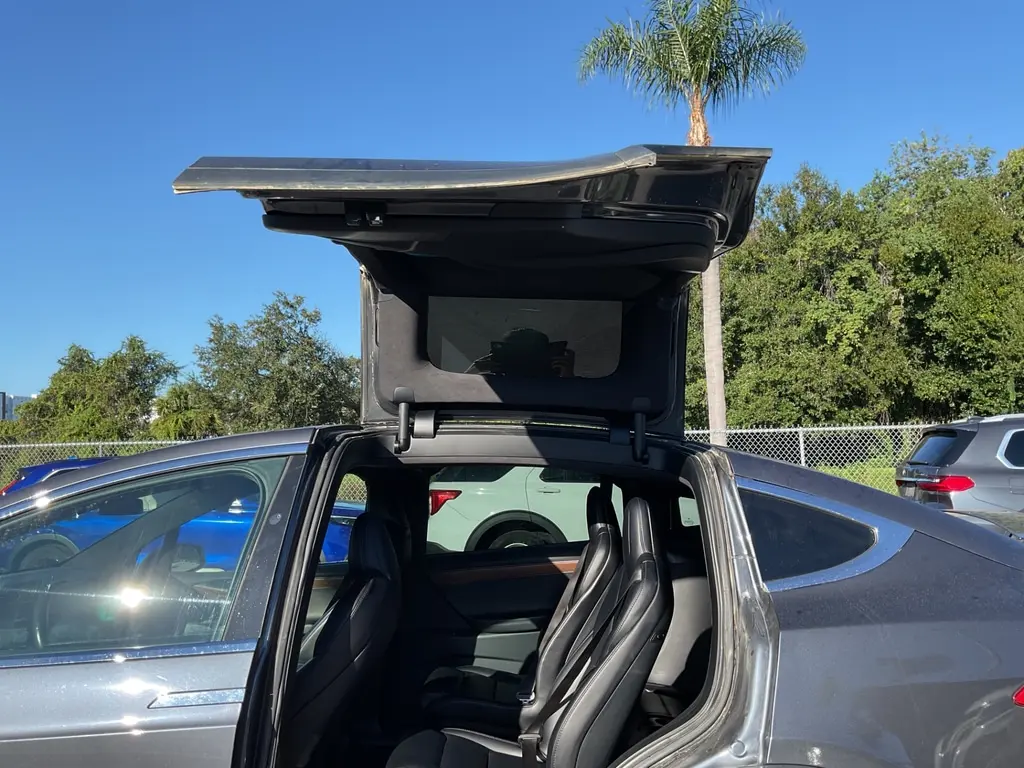 2020 TESLA MODEL X LONG RANGE photo 15