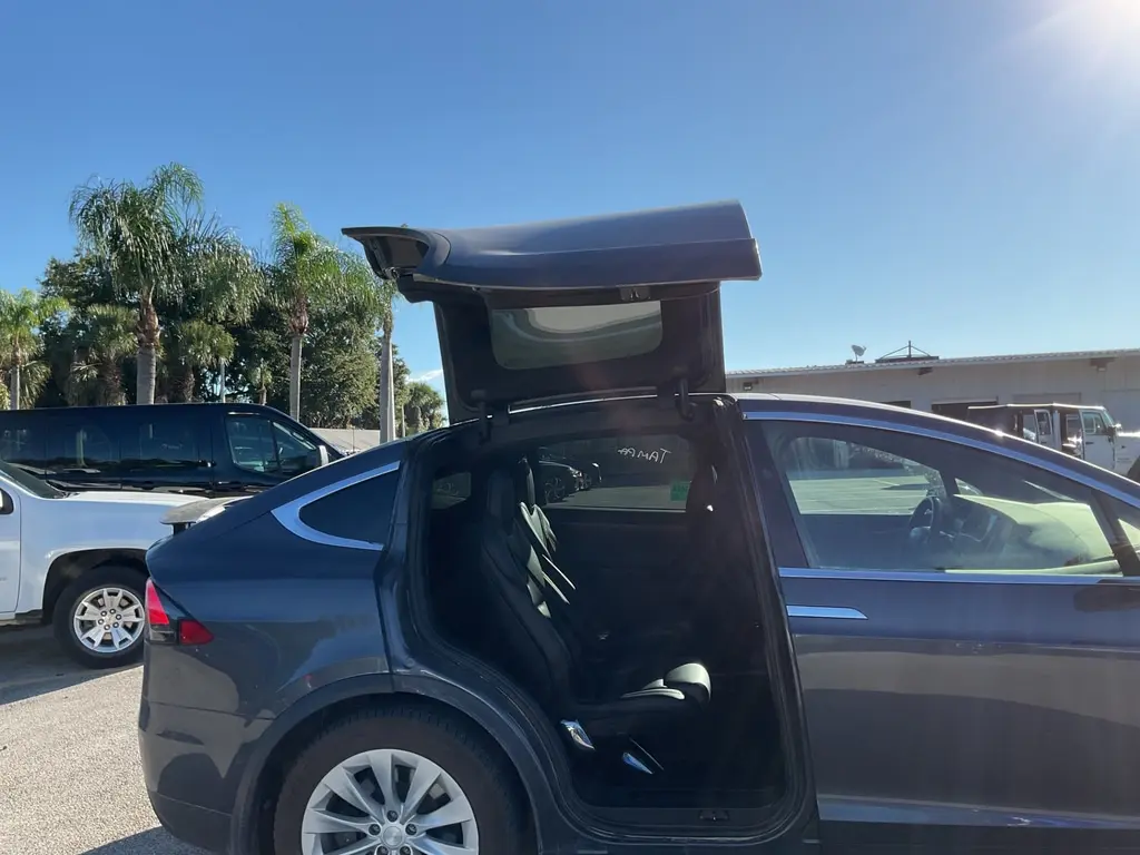 2020 TESLA MODEL X LONG RANGE photo 16