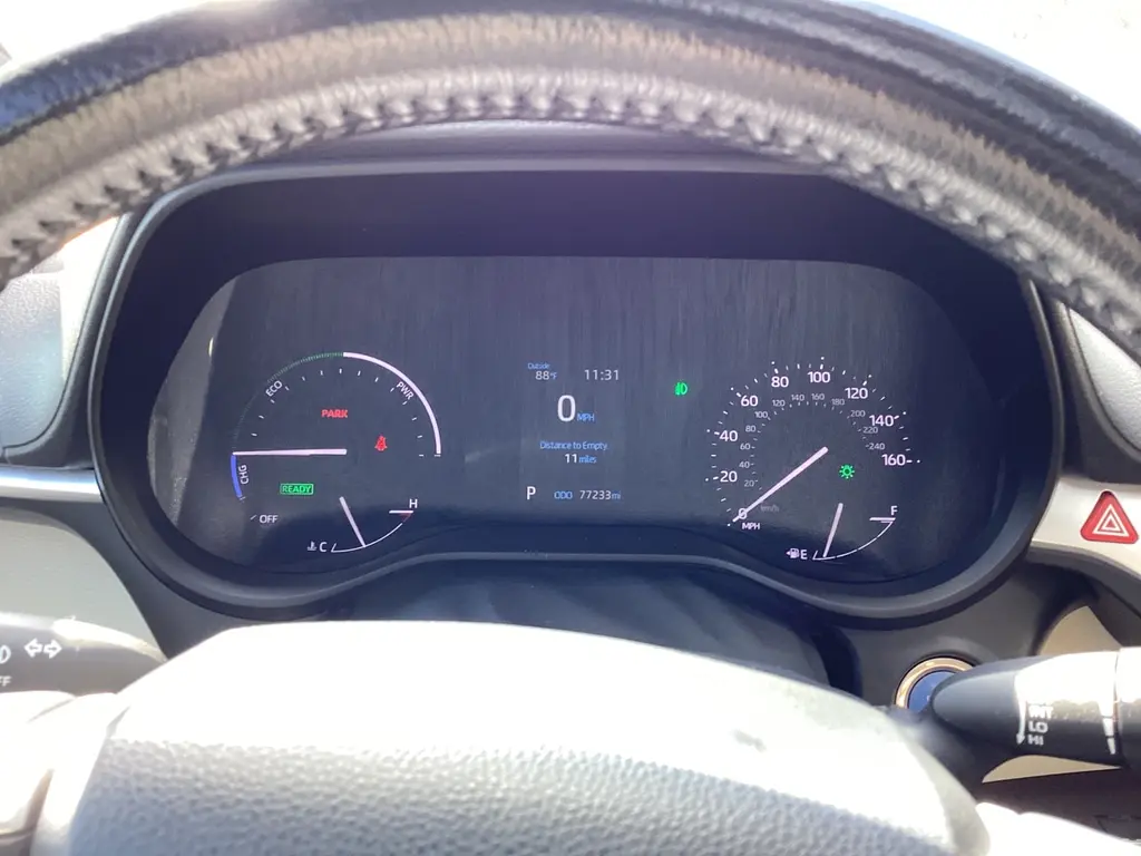 2022 TOYOTA SIENNA XLE photo 23
