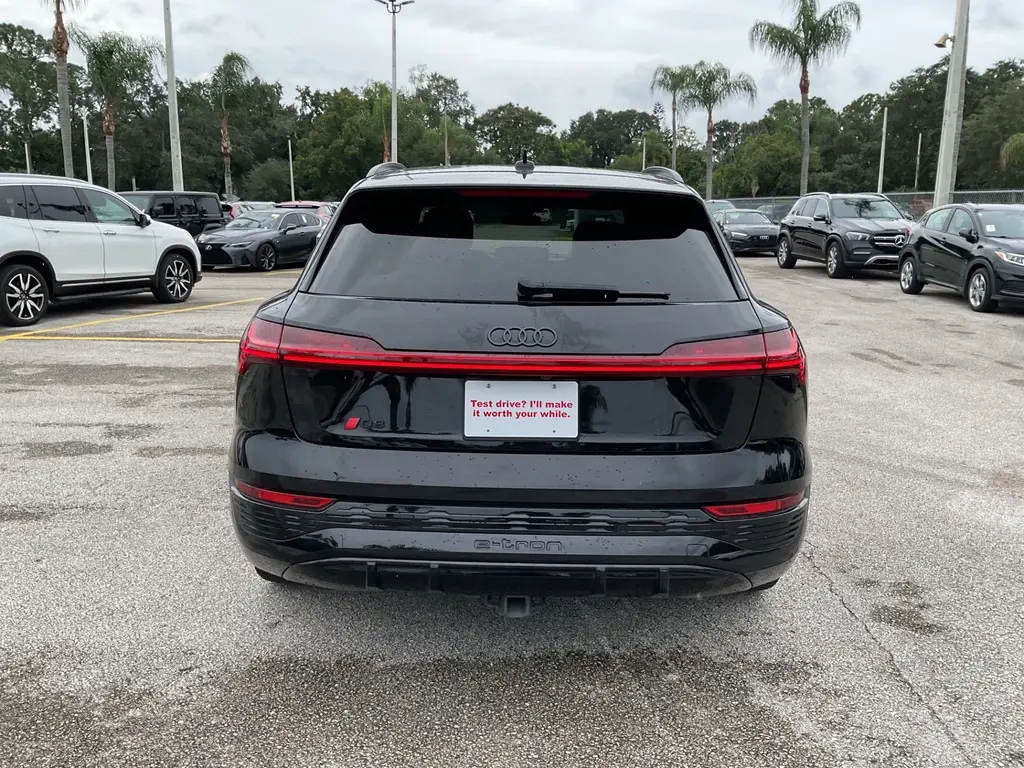 2024 AUDI Q8 E-TRON PRESTIGE photo 6