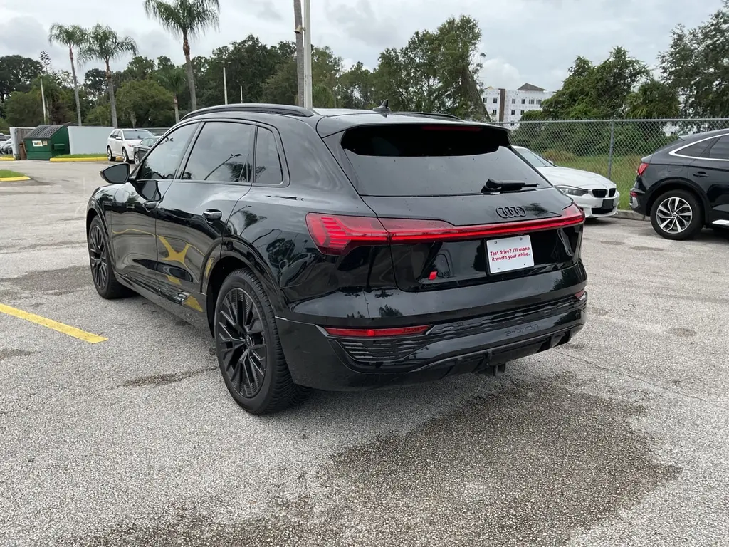 2024 AUDI Q8 E-TRON PRESTIGE photo 7