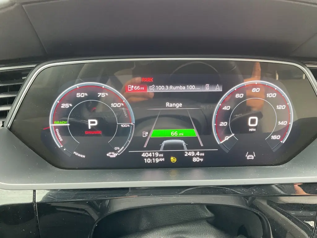 2024 AUDI Q8 E-TRON PRESTIGE photo 18