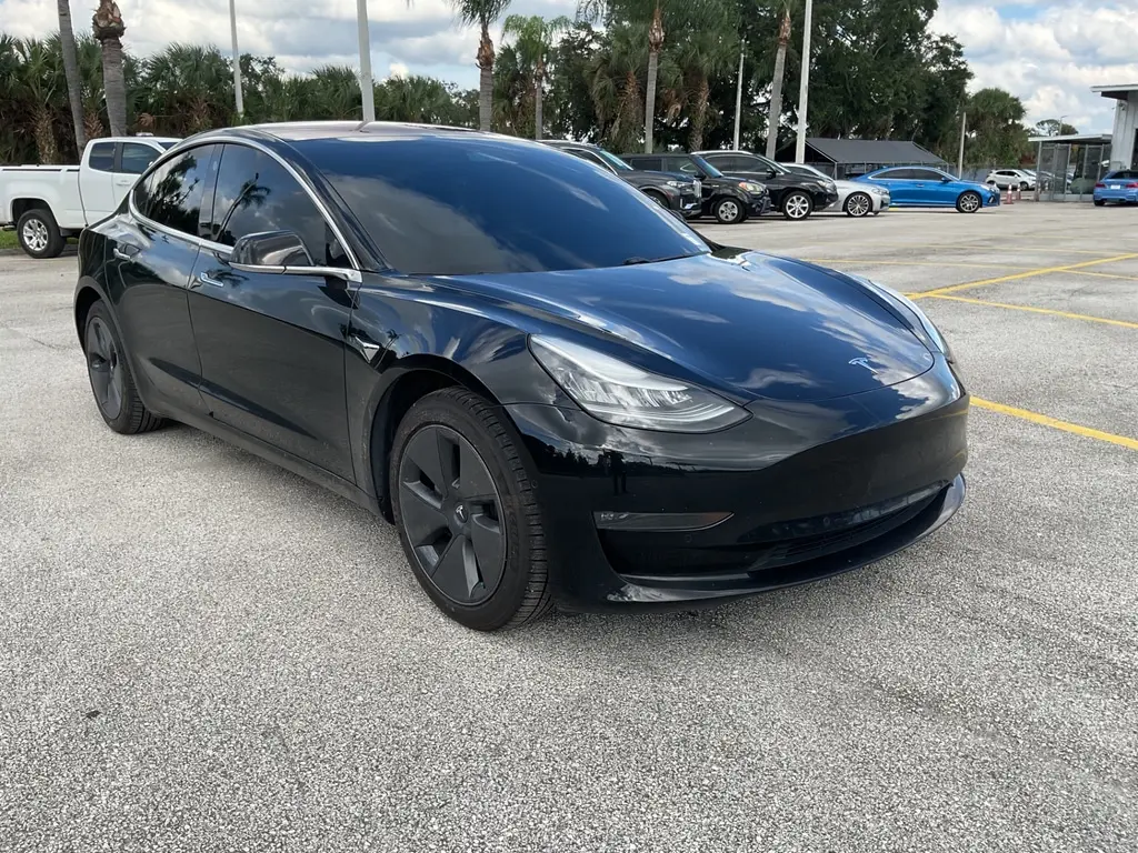 2019 TESLA MODEL 3 Standard Range Plus photo 5
