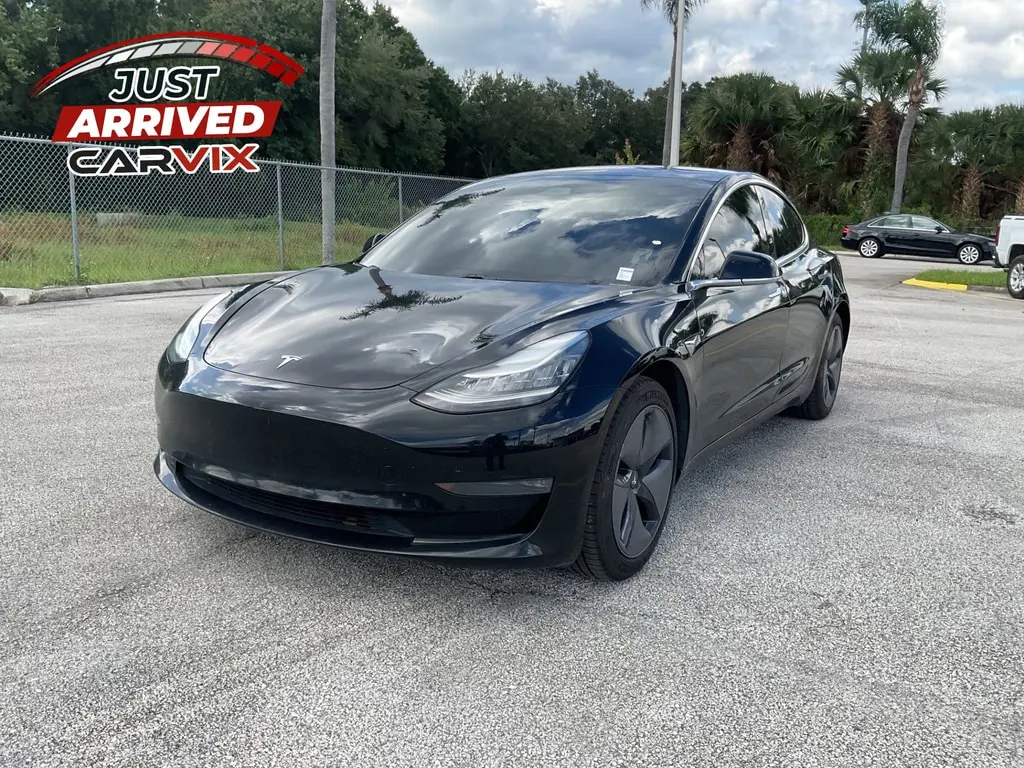 2019 TESLA MODEL 3 Standard Range Plus photo 1