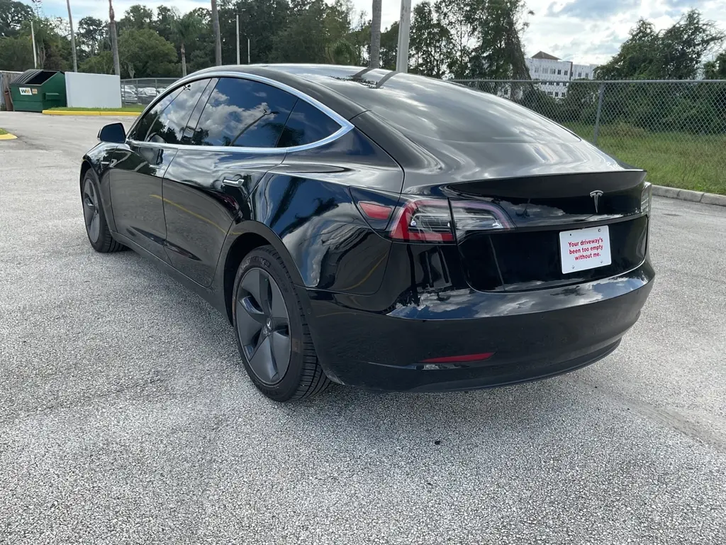2019 TESLA MODEL 3 Standard Range Plus photo 3