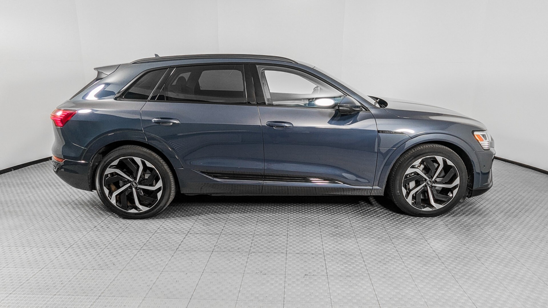Florida Fine Cars - Used vehicle - SUV AUDI Q8 E-TRON 2024