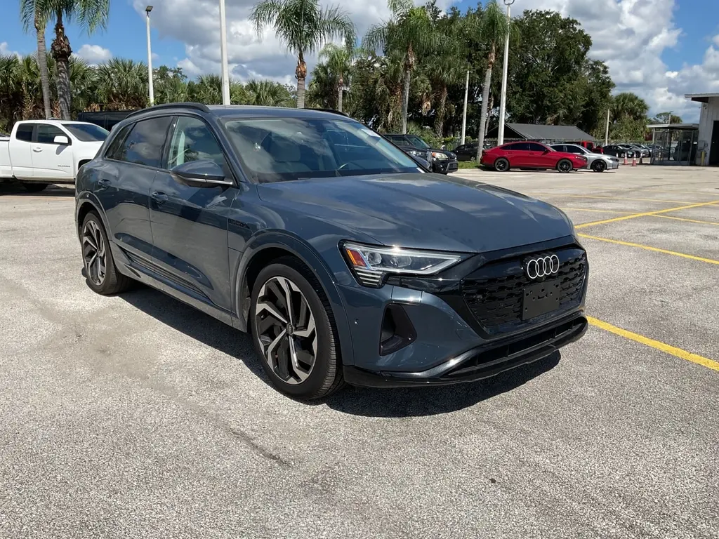 2024 AUDI Q8 E-TRON PREMIUM PLUS photo 5