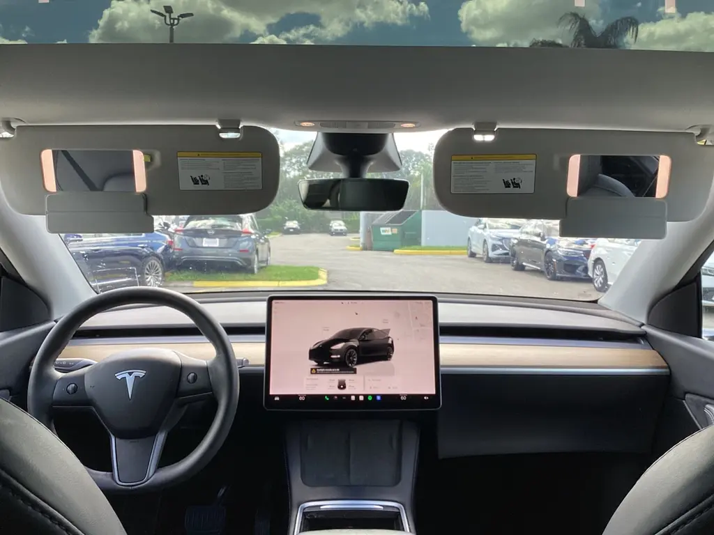2022 TESLA MODEL Y LONG RANGE photo 21